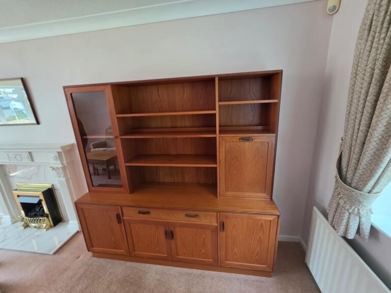 Pick-up: dresser move by Kruze, Leeds LS20